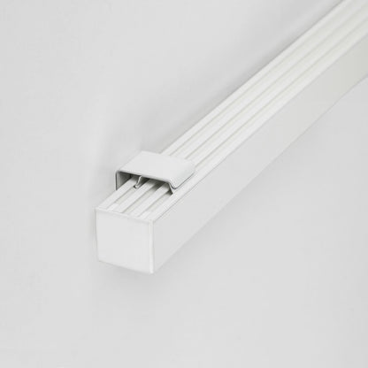 KLUŚ Befestigungsclip GIP-STN-90D, silbern, rostfreier Stahl – Detail-/Anwendungsbild