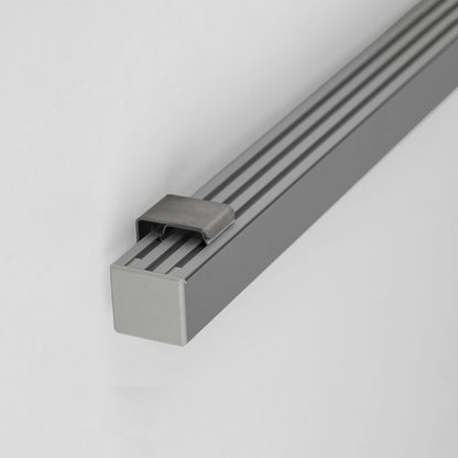 KLUŚ Befestigungsclip GIP-STN-90D, schwarz, rostfreier Stahl – Detail-/Anwendungsbild