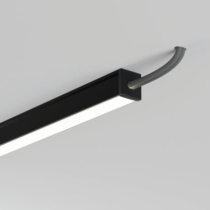 KLUŚ Endkappe mit Loch PIKO-ZM-OTW, schwarz, ABS – Detail-/Anwendungsbild